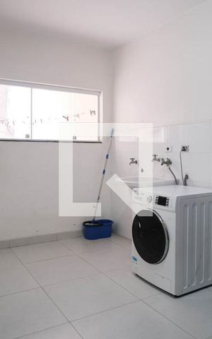 Casa à venda com 200m², 3 quartos e 3 vagasÁrea de Serviço