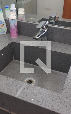 Apartamento à venda com 150m², 4 quartos e 3 vagasBanheiro da Suíte 2
