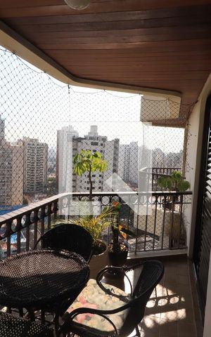 Apartamento à venda com 150m², 4 quartos e 3 vagasSacada