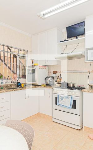 Casa à venda com 144m², 4 quartos e 1 vaga Casa à venda com 144m², 4 quartos e 1 vagaCozinha