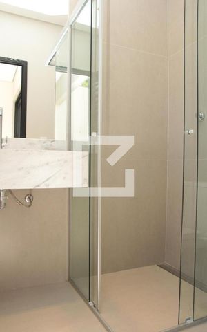 Casa de condomínio para alugar com 208m², 3 quartos e 2 vagasBanheiro