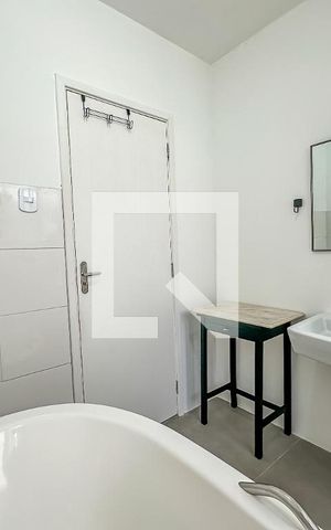 Apartamento para alugar com 72m², 2 quartos e sem vaga Apartamento para alugar com 72m², 2 quartos e sem vagaBanheiro