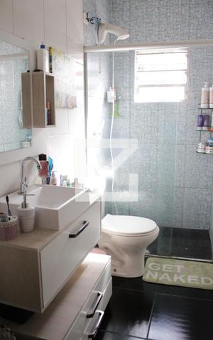 Casa à venda com 250m², 3 quartos e 2 vagasBanheiro da Suíte