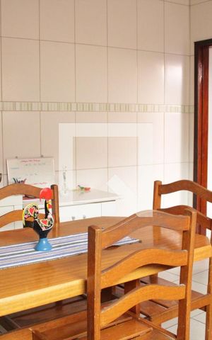 Casa à venda com 250m², 3 quartos e 2 vagasCozinha