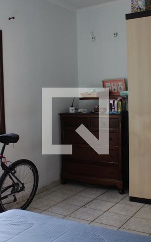 Casa à venda com 250m², 3 quartos e 2 vagasQuarto 1