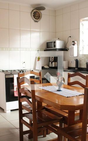 Casa à venda com 250m², 3 quartos e 2 vagasCozinha