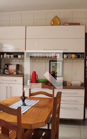 Casa à venda com 250m², 3 quartos e 2 vagasCozinha