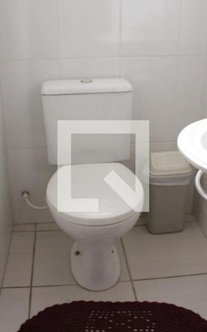 Casa à venda com 250m², 3 quartos e 2 vagasBanheiro