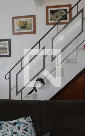 Casa à venda com 250m², 3 quartos e 2 vagasSala