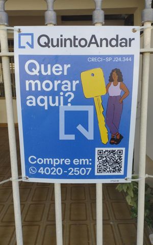 Casa à venda com 150m², 3 quartos e 2 vagas Casa à venda com 150m², 3 quartos e 2 vagasPlaquinha