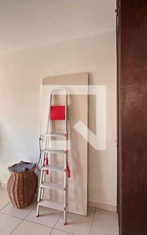 Casa para alugar com 285m², 6 quartos e 4 vagas Casa para alugar com 285m², 6 quartos e 4 vagasQuarto de Serviço