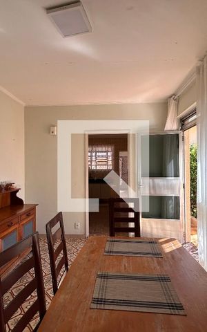 Casa para alugar com 285m², 6 quartos e 4 vagas Casa para alugar com 285m², 6 quartos e 4 vagasSala de Jantar