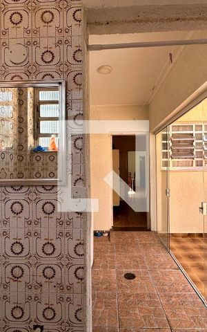 Casa para alugar com 285m², 6 quartos e 4 vagas Casa para alugar com 285m², 6 quartos e 4 vagasBanheiro de serviço