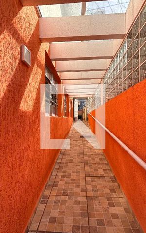 Casa para alugar com 285m², 6 quartos e 4 vagas Casa para alugar com 285m², 6 quartos e 4 vagasEntrada