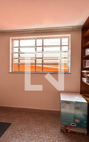Casa para alugar com 285m², 6 quartos e 4 vagas Casa para alugar com 285m², 6 quartos e 4 vagasQuarto 5