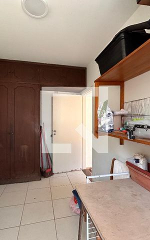 Casa para alugar com 285m², 6 quartos e 4 vagas Casa para alugar com 285m², 6 quartos e 4 vagasQuarto de Serviço