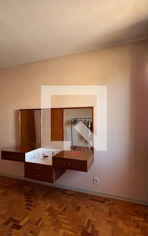 Casa para alugar com 285m², 6 quartos e 4 vagas Casa para alugar com 285m², 6 quartos e 4 vagasQuarto 1