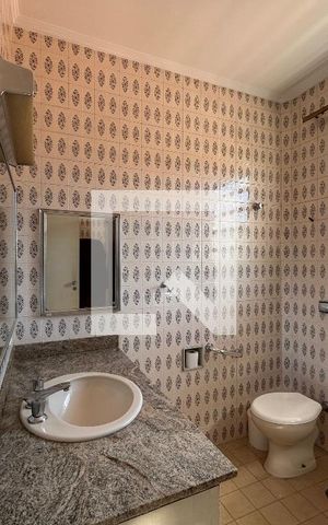 Casa para alugar com 285m², 6 quartos e 4 vagas Casa para alugar com 285m², 6 quartos e 4 vagasBanheiro da Suíte
