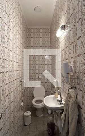 Casa para alugar com 285m², 6 quartos e 4 vagas Casa para alugar com 285m², 6 quartos e 4 vagasLavabo 2