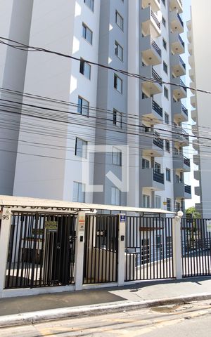 Apartamento para alugar com 56m², 2 quartos e 1 vaga Apartamento para alugar com 56m², 2 quartos e 1 vagaFachada