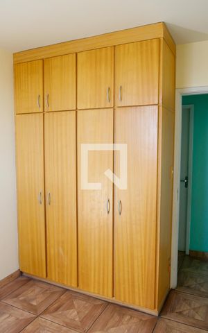 Apartamento para alugar com 56m², 2 quartos e 1 vaga Apartamento para alugar com 56m², 2 quartos e 1 vagaQuarto 1