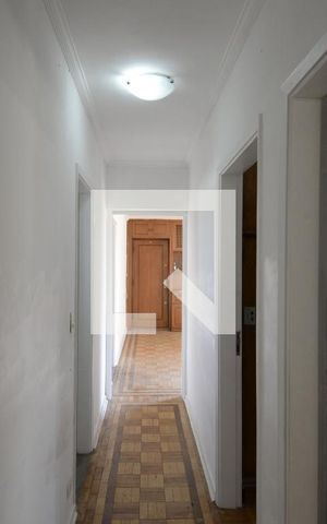 Apartamento à venda com 180m², 3 quartos e 2 vagasCorredor