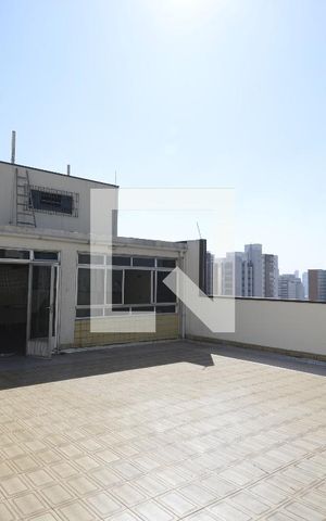 Apartamento à venda com 180m², 3 quartos e 2 vagasVaranda