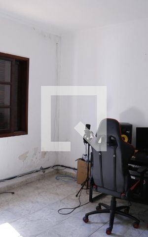 Casa à venda com 207m², 2 quartos e 5 vagasQuarto 2