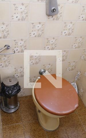 Casa à venda com 207m², 2 quartos e 5 vagasBanheiro de serviço