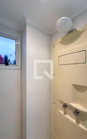 Apartamento à venda com 65m², 2 quartos e 2 vagas Apartamento à venda com 65m², 2 quartos e 2 vagasBanheiro Social