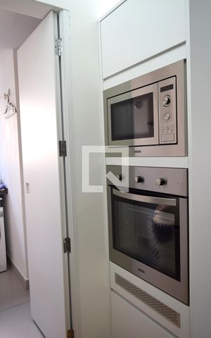Apartamento para alugar com 87m², 1 quarto e 1 vagaCozinha - detalhe fórnos