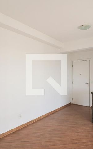 Apartamento para alugar com 75m², 2 quartos e 1 vagaSala