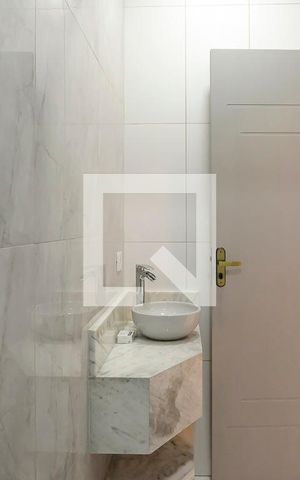 Casa à venda com 180m², 3 quartos e 5 vagasBanheiro 2