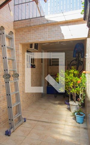 Apartamento à venda com 64m², 2 quartos e sem vaga Apartamento à venda com 64m², 2 quartos e sem vagaVaranda da Sala/Área de Serviço