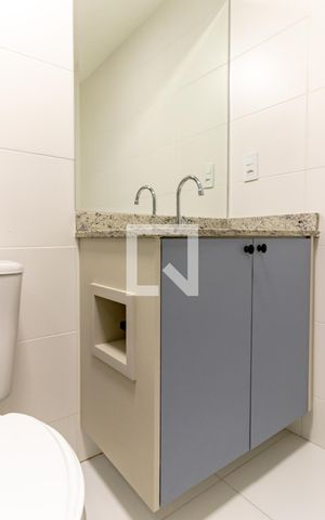 Studio para alugar com 25m², 1 quarto e sem vaga Studio para alugar com 25m², 1 quarto e sem vagaBanheiro