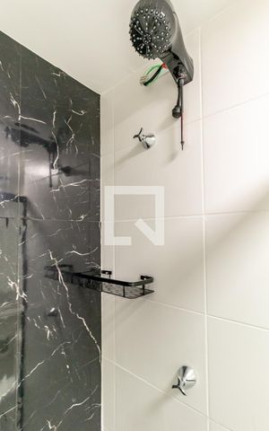 Studio para alugar com 25m², 1 quarto e sem vaga Studio para alugar com 25m², 1 quarto e sem vagaBanheiro