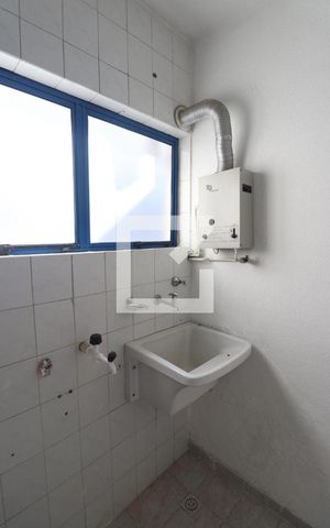 Apartamento para alugar com 55m², 2 quartos e 1 vagaCozinha e Área de Serviço