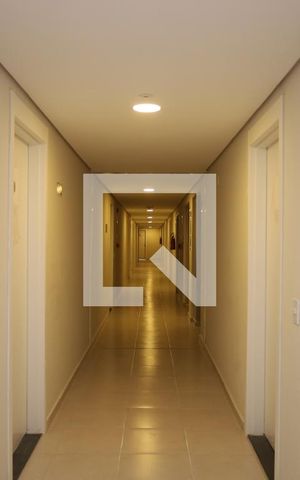 Apartamento para alugar com 35m², 2 quartos e sem vagaÁrea comum - Corredor do andar