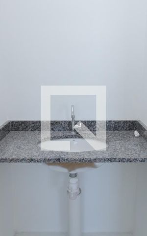 Apartamento para alugar com 35m², 2 quartos e sem vagaBanheiro