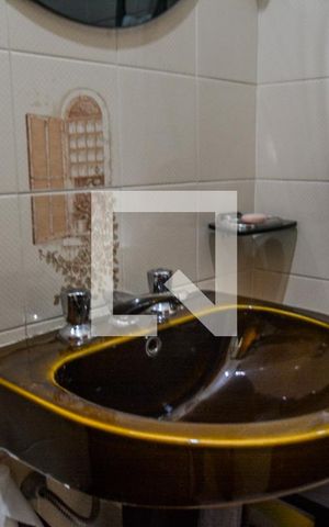 Casa à venda com 500m², 7 quartos e 4 vagasBanheiro 1