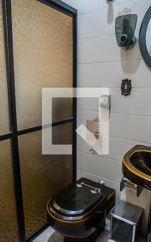 Casa à venda com 500m², 7 quartos e 4 vagasBanheiro 1