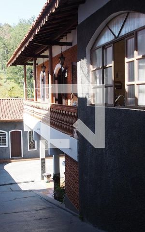 Casa à venda com 283m², 5 quartos e 6 vagasQuintal