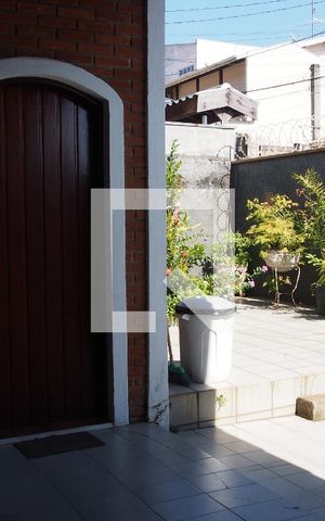Casa à venda com 283m², 5 quartos e 6 vagasFachada