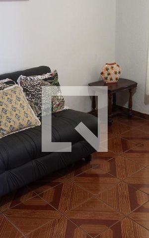 Casa à venda com 283m², 5 quartos e 6 vagasSala