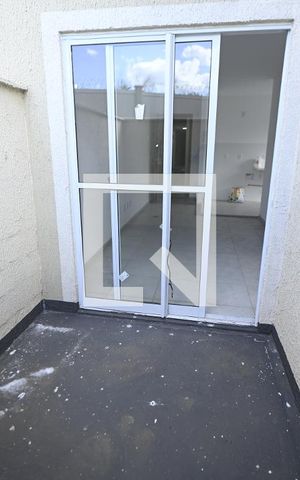 Apartamento para alugar com 56m², 2 quartos e 1 vaga Apartamento para alugar com 56m², 2 quartos e 1 vagaVaranda