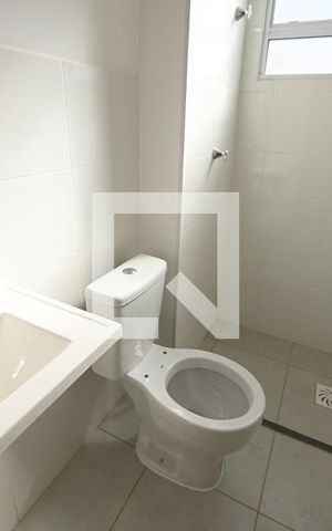 Apartamento para alugar com 56m², 2 quartos e 1 vaga Apartamento para alugar com 56m², 2 quartos e 1 vagaBanheiro