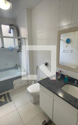 Apartamento à venda com 185m², 4 quartos e 1 vagaBanheiro 1