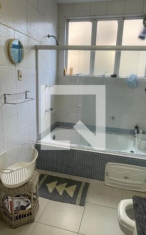 Apartamento à venda com 185m², 4 quartos e 1 vagaBanheiro 1