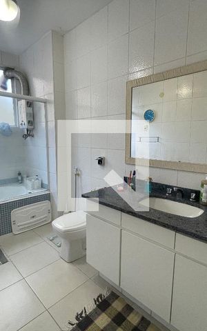 Apartamento à venda com 185m², 4 quartos e 1 vagaBanheiro 1