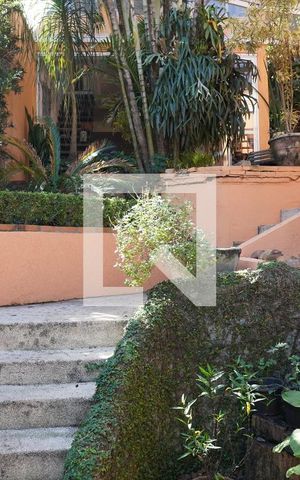 Casa à venda com 500m², 5 quartos e 5 vagasQuintal